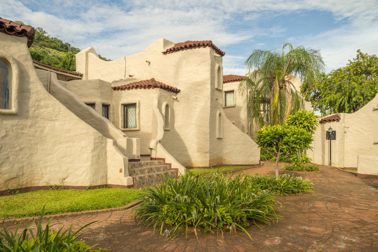 Caribbea Bay Resort Kariba Exterior foto
