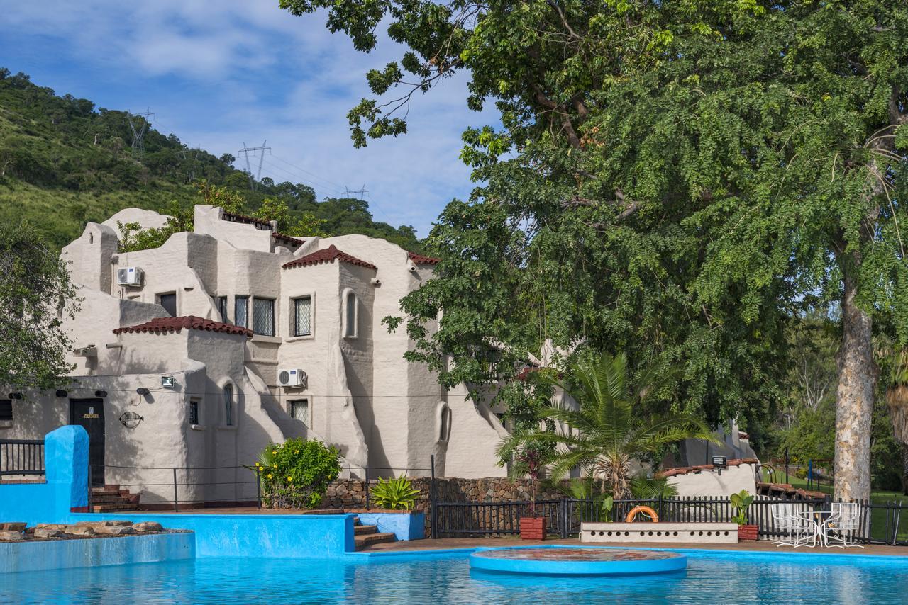 Caribbea Bay Resort Kariba Exterior foto
