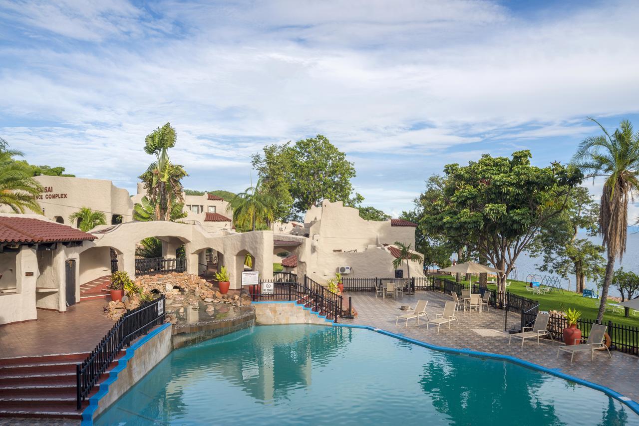 Caribbea Bay Resort Kariba Exterior foto